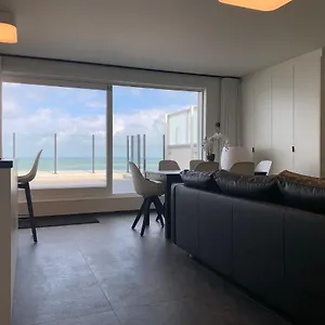 https://stormvogel-studio-2-pers-penthouse-met-groot-terras-en.bruges-hotels.info