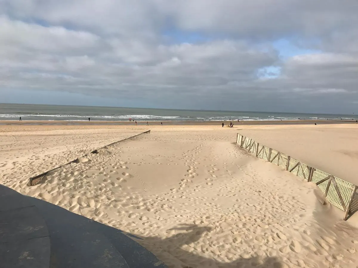 Panoramic Seaview Apartment With Free Private Garage Ostende
