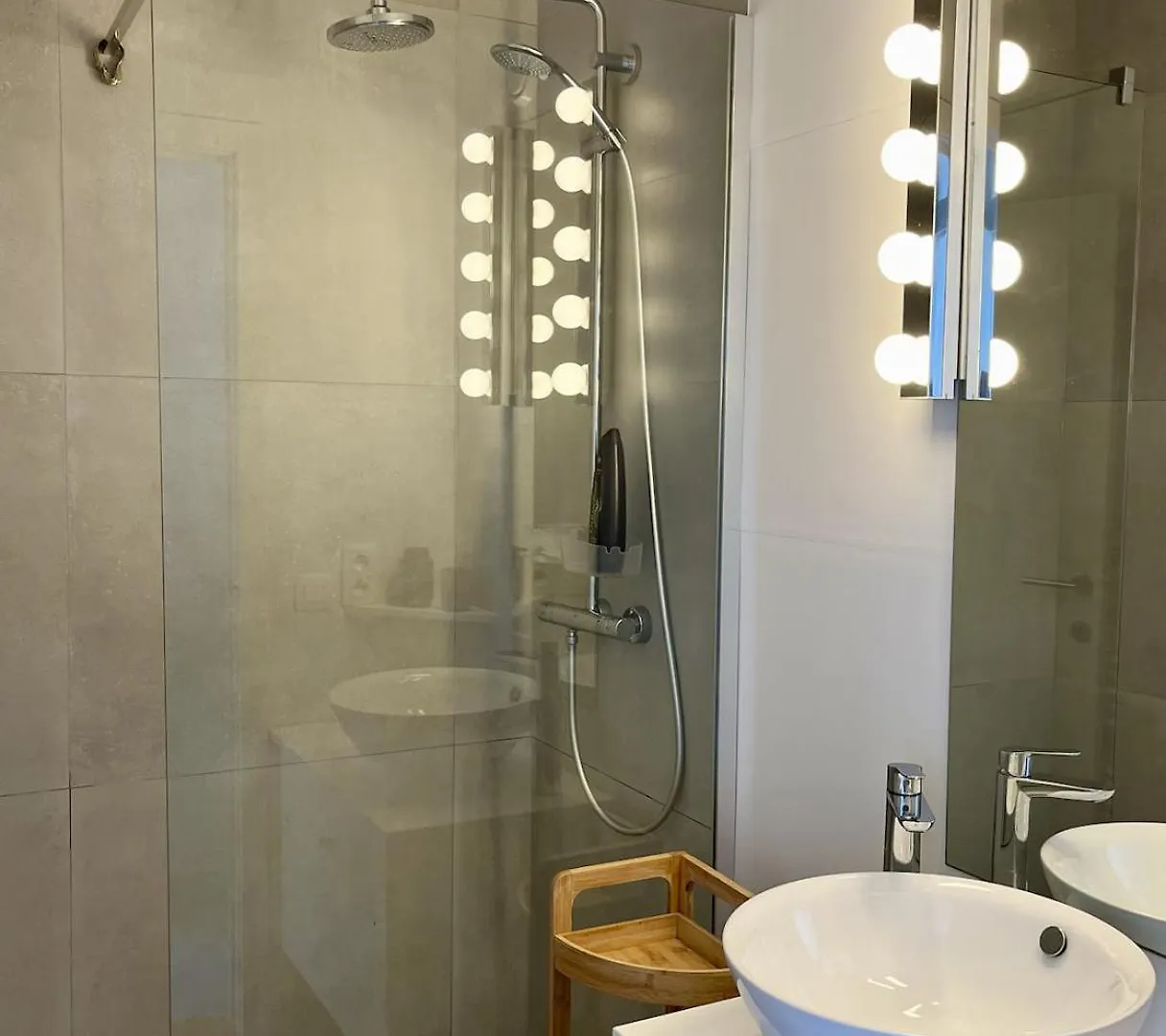Panoramic Seaview Apartment With Free Private Garage Ostende Belgien